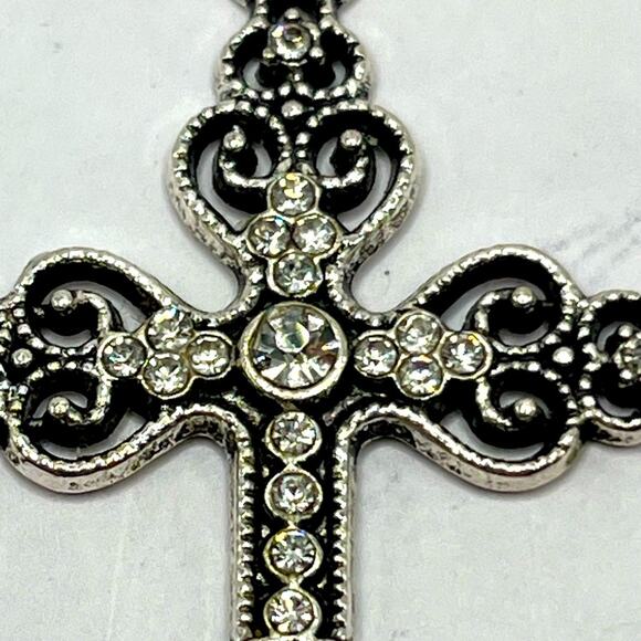 Silver tone rhinestone cross pendant - Picture 3 of 3